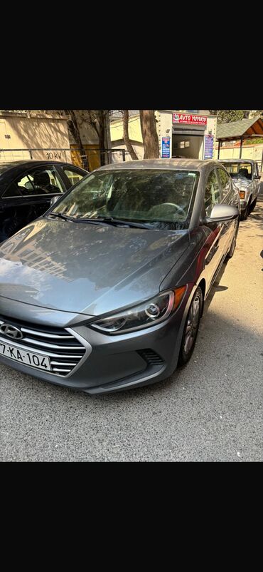 hunday tikson: Hyundai Elantra: 2 l | 2018 il Sedan