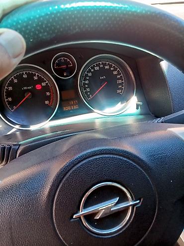 Транспорт: Opel Astra: 2008 г., 1.6 л, Робот, Бензин, Седан — 10