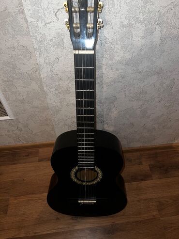 gitara işlənmiş: Классическая гитара