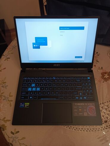 сколько стоит айфон 15 в баку: İşlənmiş MSI, 15.6 ", Intel Core i7, 512 GB, Ünvandan götürmə