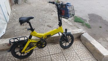 велосипеды trinx бишкек: Kompakt şəhər velosipedi – qatlanan model - Rəng: parlaq sarı -