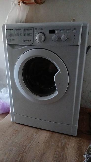 Стиральная машина Indesit. Б/у в нерабочем состоянии. 3000сом