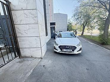 spark 2017: Hyundai Sonata: 2017 г., Автомат, Седан — 3