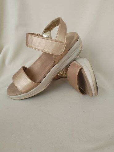 Sandale: WALKMAX sandale br 38----Jedinstveni zaobljeni djon WALKMAXX obuce — 2