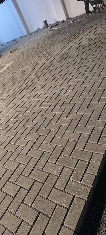 Tamet: Beton dekorativ tamet döşəmə - Material: vibro-press beton tamet (daş — 10