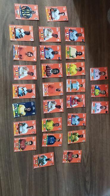 e futbol: Məhsul: Futbolçu kolleksiya kartları dəsti (Platinum Kart seriyası) — 1