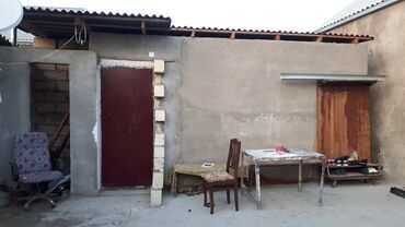 əmlak: Поселок Бинагади 2 комнаты, 53 м², Нет кредита, Свежий ремонт