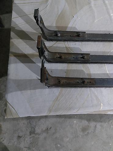 04 satışı: Vaz 21 04 baqajı yaxşı vəziyyətdədir,3 ədəddir,bəzən zəng çatmasa — 6