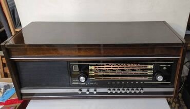 Qrammofon və patefonlar: Radio usta xidməti. Sifarişlə Riqonda 102 patefonu, Ural radiosu — 4