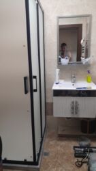 Duş kabinaları, arakəsmələr: Yeni Üstü açıq kabina, Künc üçün — 5