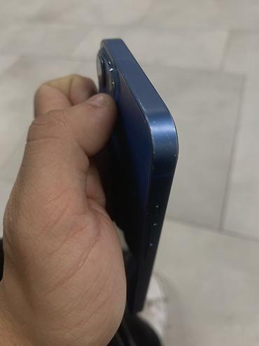 Apple iPhone: IPhone 13, Б/у, 128 ГБ, Голубой, Защитное стекло, Чехол, 85 % — 8