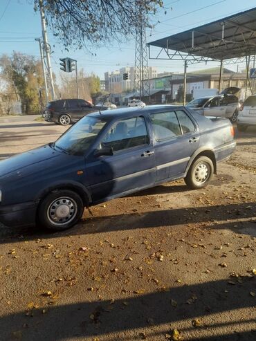 венто спойлер: Volkswagen Vento: 1995 г., 1.8 л, Механика, Бензин, Седан