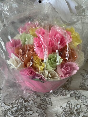 плотная бумага: Букет цветов из гофрированной бумаги (если убрать упаковку то цветы