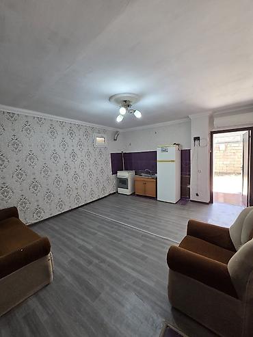 bina evlər: 2 otaqlı həyət evi - Giriş: dəmir giriş qapısı, dar koridorlu eyvan — 6