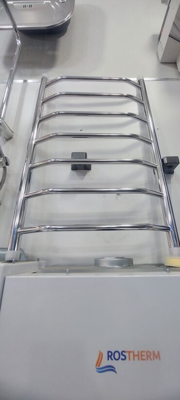 Hamam suşilkaları: Məhsul: Dəsmal qurudan (radiator) – divara montaj üçün Təsvir: - — 1