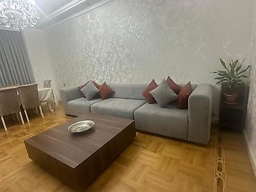 divanı: Yenidir, eve uygun olmadi, divan satilir + jurnalni daxil 650 azn — 1