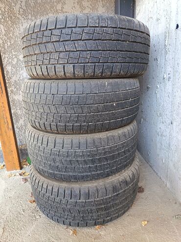 купить шипы для шин: Комплект из 4 зимних шин без шипов. 17 размер Особенности: - Тип