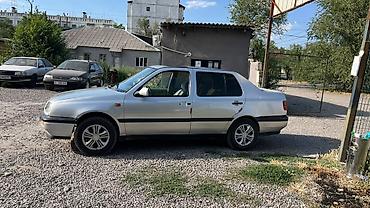 devo matiz: Volkswagen Vento: 1992 г., 1.6 л, Механика, Бензин, Седан — 3