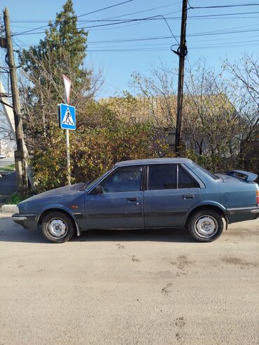 Mazda: Mazda 626: 1986 г., 2 л, Механика, Бензин, Седан