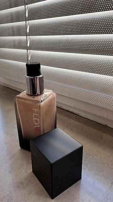 note tonal krem: Huda Beauty #FauxFilter High Coverage Cream Foundation – Crème Brulée — 2