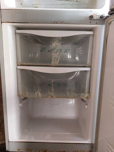 холодильник бытовой: Холодильник Samsung, Б/у, Двухкамерный