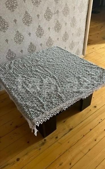 Masalar: Kvadrat formalı aşağı hündürlüklü masa - Forma və ölçü: Kvadrat üst — 1