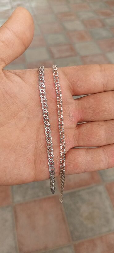 tek pencek: Gümüş zəncir qolbaqlar dəsti - Material: metal ərintisi, parlaq gümüş
