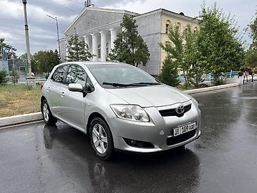 auris: Toyota Auris: 2008 г., 1.8 л, Автомат, Газ, Хэтчбэк — 2