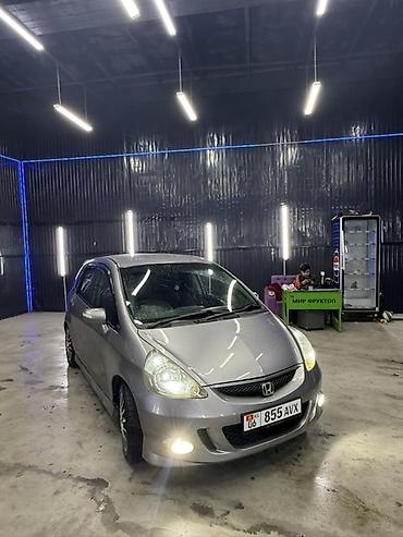 opel frontera: Honda Fit: 2005 г., 1.3 л, Автомат, Бензин, Хэтчбэк — 5