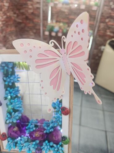 Ogledala: Ručno rađen dekorativni ram sa ogledalcem i LED osvetljenjem. - — 7