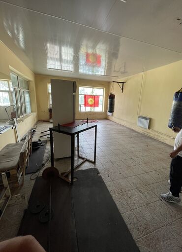 аренда гетз: Сдаю помещение 50кв/м Ахунбаева первой линии. Адрес Жени Жок 42