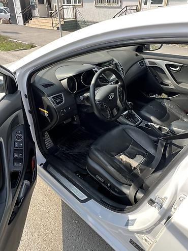 Hyundai Avante: 2014 г., 1.6 л, Автомат, Бензин, Седан — 8