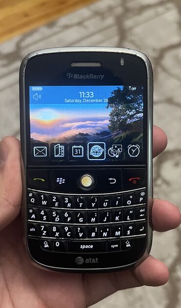 телефон blackberry: Blackberry Bold 9000, цвет - Черный, Кнопочный