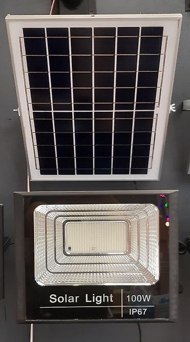 divar lampalari: Günəş enerjili LED proyektor lampalar Məhsulun xüsusiyyətləri: - Güc — 4