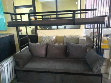 Комплекты столов и стульев: Двухъярусные кровать