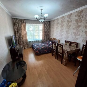 Köhnə tikili: Bakı, Bakıxanov qəs., 3 otaqlı, Köhnə tikili, 80 kv. m — 1