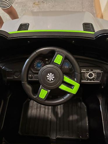 Uşaq üçün elektrik maşınları: Uşaq üçün elektrikli mini jeep - Korpus: boz-qara rənglərdə, yaşıl — 4