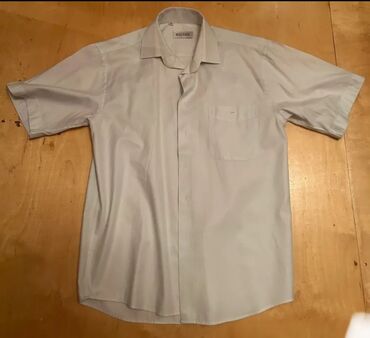 Koftalar, sviterlər: Kofta satılır.Səliqəlidir.Narıncı rəngdir.Çeşidlər var.Real alıcılar — 5