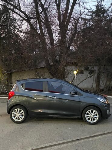 Chevrolet: Chevrolet Spark: 2019 г., 1 л, Автомат, Бензин, Хэтчбэк — 16