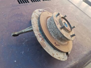 Auto delovi: Glavcina desnoga prednjeg tocka Lada 21214 Niva 26mm br.3. Polovna — 3