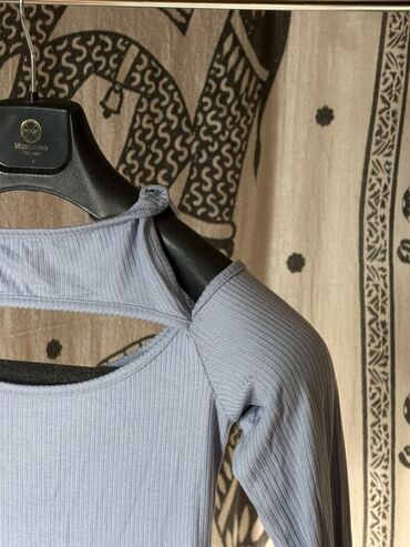 детский сплошной купальник: Ribat toxumalı, açıq mavi rəngdə qadın paltarı. - Uzunqol, elastik və