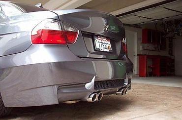 ZADNJI M3 BRANIK BMW E90 - SA DUPLIM OTVORIMA ZA AUSPUHE | Zadnji M3
