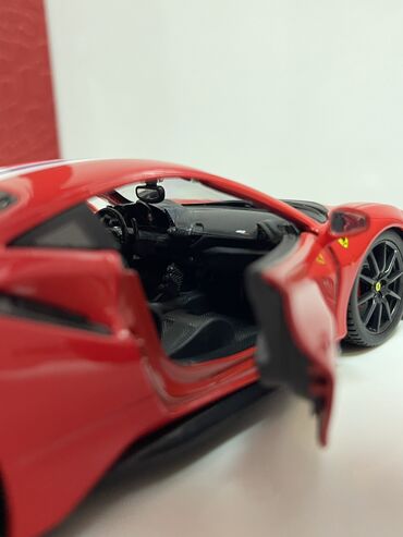 Avtomobil modelləri: Ferrari, 2025 il, 1:24, Dəmir, Rayonlara çatdırılma, Ödənişli çatdırılma, Ünvandan götürmə — 21