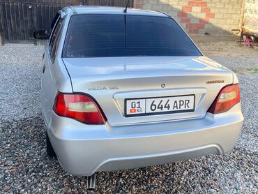 Daewoo: Daewoo Nexia: 2010 г., 1.6 л, Механика, Бензин, Седан