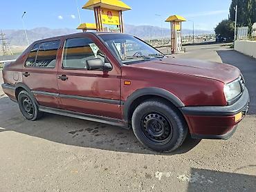 вента авто: Volkswagen Vento: 1992 г., 1.8 л, Механика, Бензин, Седан — 4
