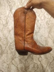 Krasofkalar və idman ayaqqabıları: Ayaqqabılar