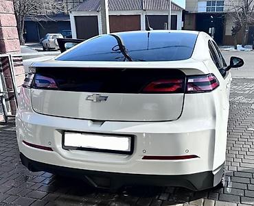 шевролет волть: Chevrolet Volt: 2013 г., 1.4 л, Вариатор, Гибрид, Хэтчбэк — 3