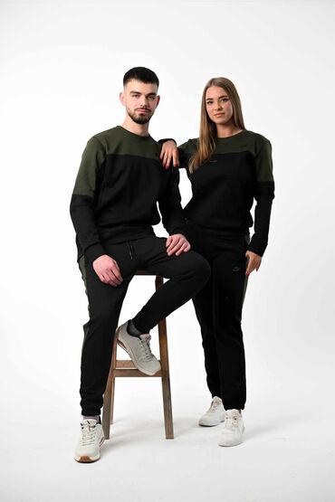 Gornji i donji deo: 3000 muske 
2800 zenske
S-xxl — 4