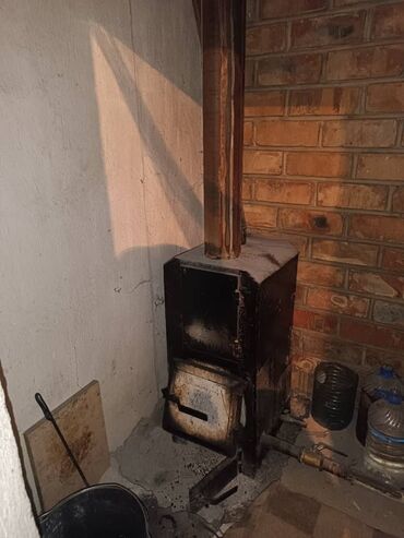 Продажа домов: Дом, 250 м², 11 комнат, Риэлтор, Косметический ремонт at lalafo.kg — 10 Продажа домов: Дом, 250 м², 11 комнат, Риэлтор, Косметический ремонт — 10