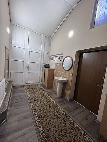 Долгосрочная аренда домов: 256 м², 9 комнат — 15